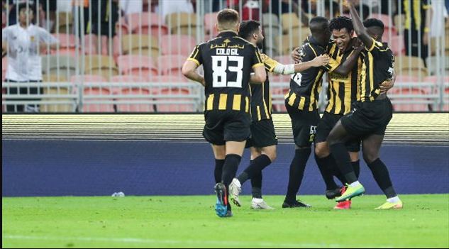 الاتحاد يدخل في معركة شرسة بين قطبي الكرة السعودية لخطف صفقة الموسم 
