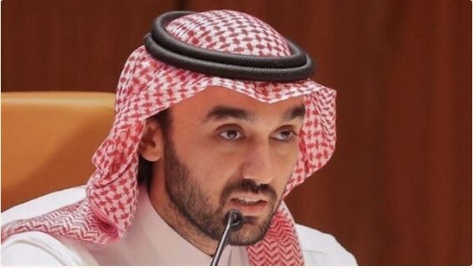 وزير الرياضة السعودي يكشف حقيقة قرار إلغاء الدوري وتقليص عدد الأجانب 