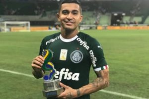 بعد باولينيو.. لاعب برازيلي جديد يقترب من الأهلي