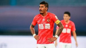 الأهلي ينتظر "تأشيرة" باولينيو