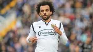 نادٍ بالمملكة يسعى لضم محترف الشباب السابق مارتينيز