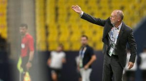 الكشف عن كواليس جلسة إدارة "النصر" مع "مينيز