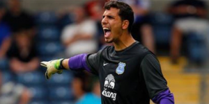 النصر يضع حارس ريال بيتيس الإسباني ضمن اهتمامته