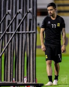 "كورنادو" يوجه رسالة وداع إلى "كاريلي"