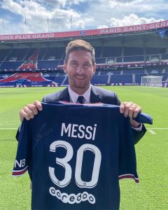تقارير : بيع 832 ألف قميص لميسي بأكثر من 156 مليون دولار خلال وقت قياسي