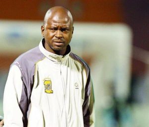 حمزة إدريس: علاقة "كاريلي" مع إدارة الاتحاد كانت متوترة.. ووصل المدرب لمرحلة العناد (فيديو)