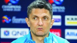 رازفان لوشيسكو يراقب نجم الاتحاد