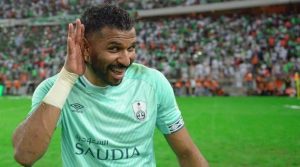 وسيط يعرض "العويس" على إدارة الهلال