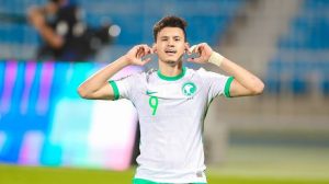 يحبو في عالم الشهرة.. "ملفي" يوجه رسالة إلى عبدالله الحمدان