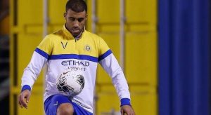 "حمدالله" يُشارك في تدريبات "النصر".. و "آل فتيل" يكتفي بتمارين لياقية