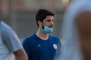 خاص.. كارلوس هرنانديز يكشف حقيقة مفاوضات النصر والشباب