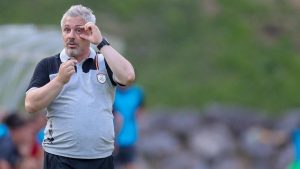 "سوموديكا" يوضح موقفه من تدريب "الأهلي"