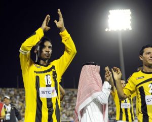 محمد نور يكشف عن سر الرقم 18.. وموعد حفل اعتزاله