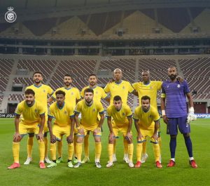 مينيز يفاضل بين ثنائي دفاع النصر
