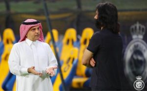 سبق له العمل في المملكة.. النصر يستقر على بديل المدرب "مينيز"