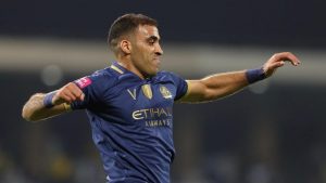 "حمدالله" يوجه رسالة لـ "الزيلعي".. ويعده بزيارة منزله (فيديو)