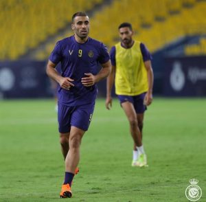 الكشف عن موقف "حمدالله" من لقاء الوحدة الإماراتي بدوري الأبطال