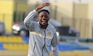 "فيفا" يحسم قراره بشأن شكوى موسى ضد النصر