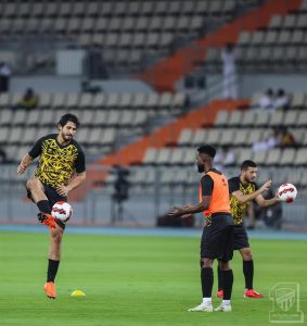 لاعب الاتحاد السابق يكشف أسباب تراجع النتائج