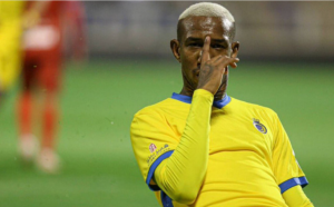 مدرب النصر "بيدرو" يتسلم التقرير الطبي لـ" تاليسكا"