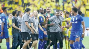 طرد حسين عبدالغني.. هذا ما دوّنه حكم لقاء الديربي في تقريره عن أحداث نهاية اللقاء