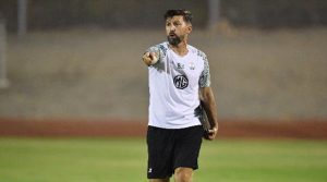 هاسي" يستقر على بديل "العويس" أمام "الاتفاق"