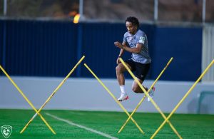 كاريلو" يشارك في جزء من المران الجماعي للهلال