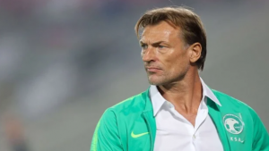 "رينارد" يطارد 3 أرقام تاريخية في مواجهة الأخضر وفيتنام