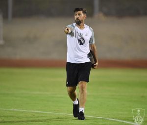 "هاسي" يُطالب إدارة "الأهلي" بودية جديدة.. ويرفض الدخول في معسكر