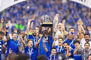 "غوميز": تبقى في عقدي 6 أشهر.. أسعى للفوز بكل شيء خلال هذه الفترة