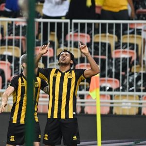 "رومارينهو": ممتن لتجديد عقدي.. وأتمنى استمرار الاتحاد في الصدارة