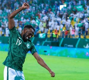 فهد المولد يبحث عن تخطي رقم الهريفي