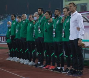 "رينارد" يُعادل رقم "فينجادا" مع "الأخضر" ويُطارد رقم "فاندرليم"