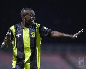 ثغرة قانونية تُقرب سعود عبدالحميد من فسخ عقده مع الاتحاد