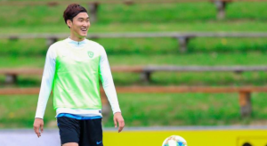 الهلال يفتح ملف تمديد عقد الكوري الجنوبي "هيون سو