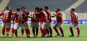 الأهلى يحتفظ بقمة الدورى بعد تعادله مع الإسماعيلى سلبياً