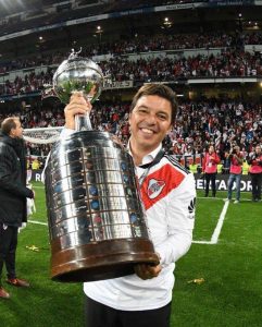 النصر يقترب من التعاقد مع المدرب الأرجنتيني " جالاردو"