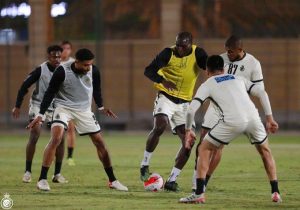 العمري" يعود للمشاركة في تدريبات النصر