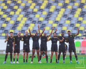 "كونترا" يُقيس نسبة دهون لاعبي "الاتحاد"