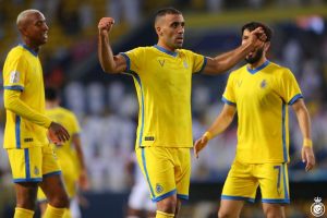 الرحيل بدافع الانتقام.. شقيق "حمدالله" يكشف المستور في فسخ عقد المحترف المغربي مع النصر