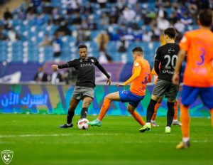 الكشف عن مصير لاعب "الهلال" من المشاركة أمام "النصر"