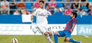 ثلاث أندية بـ "المملكة" ترغب في ضم لاعب ريال مدريد الأسبق