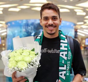 "إدواردو" يصل جدة استعداداً للانضمام إلى الأهلي (صور)