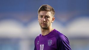 فييتو" يرفض محاولات الهلال لكسر عقده