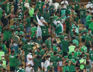 لجنة الانضباط تُغرم الأهلي ماليا بسبب جماهيره !