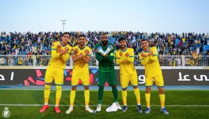 لتعويض صفقة "العويس".. النصر يدخل في مفاوضات مع حارس نابولي