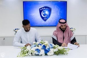 الهلال" لم يفاوض "الأهلي" لشراء المتبقي من عقد "العويس"