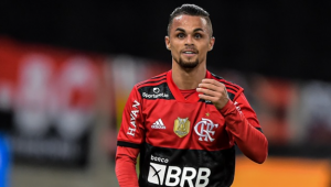 فلامنجو يحسم موقفه من عرض الهلال لضم "ميشيل"