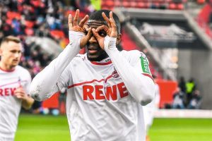 الهلال يقترب من التعاقد مع المهاجم الفرنسي "موديست"