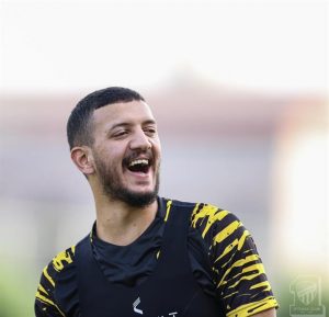 "الهلال" يربط مصير محترفه بقدوم "المالكي"